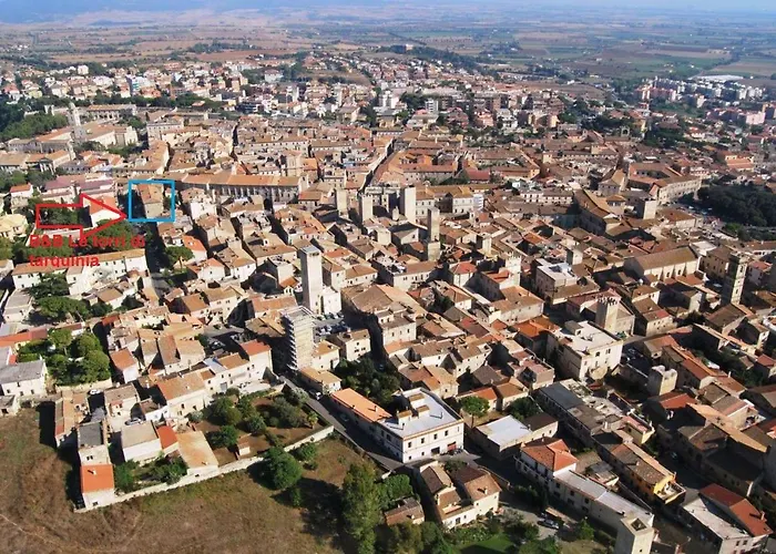 Le Torri Di Tarquinia